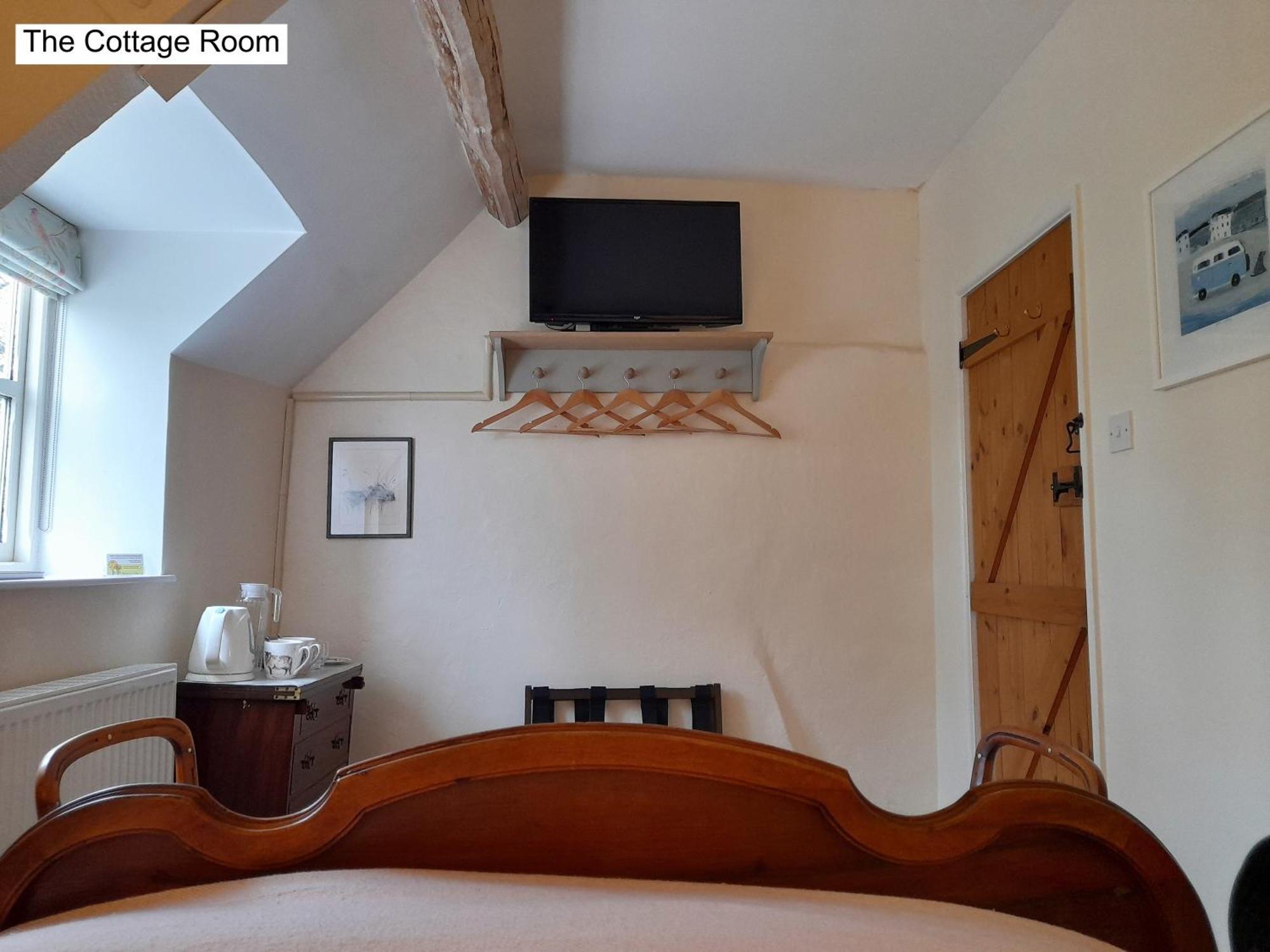 Cotswold Cottage Bed & Breakfast Luckington Exterior foto
