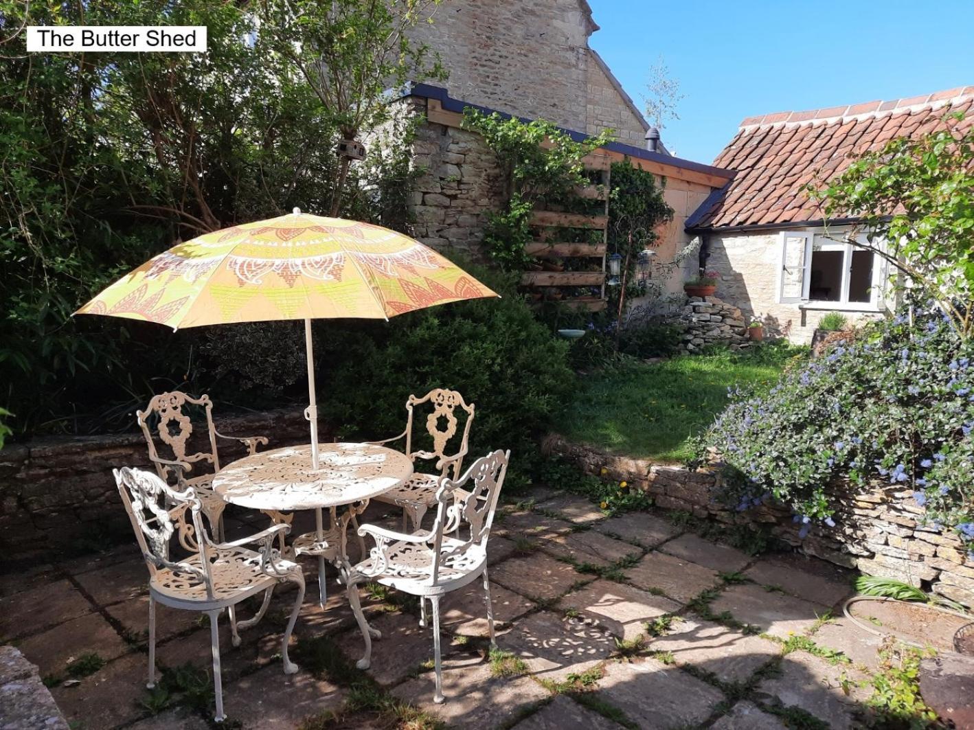 Cotswold Cottage Bed & Breakfast Luckington Exterior foto